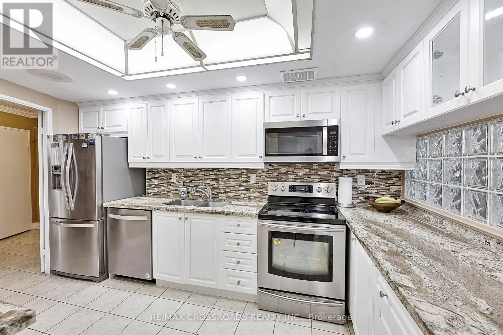 1907 - 3303 DON MILLS ROAD