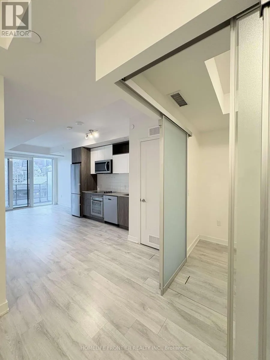 754 SW - 121 LOWER SHERBOURNE STREET