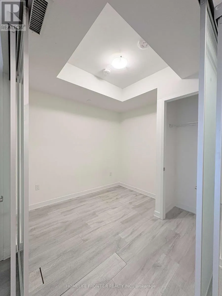 754 SW - 121 LOWER SHERBOURNE STREET