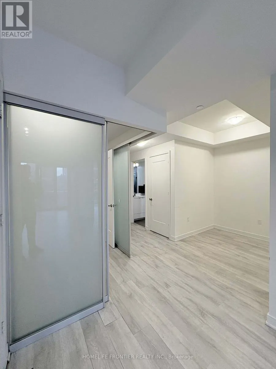 754 SW - 121 LOWER SHERBOURNE STREET