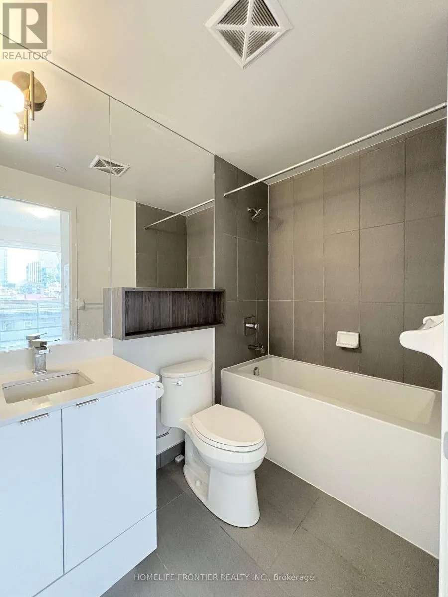 754 SW - 121 LOWER SHERBOURNE STREET