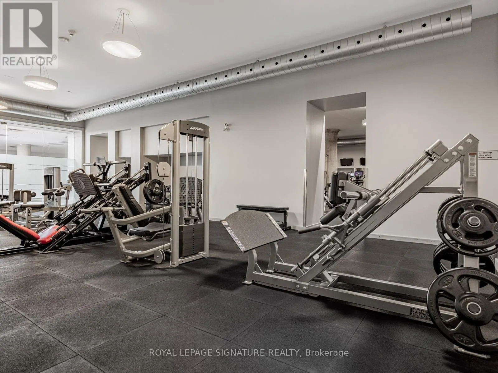 223 - 637 LAKE SHORE BOULEVARD W