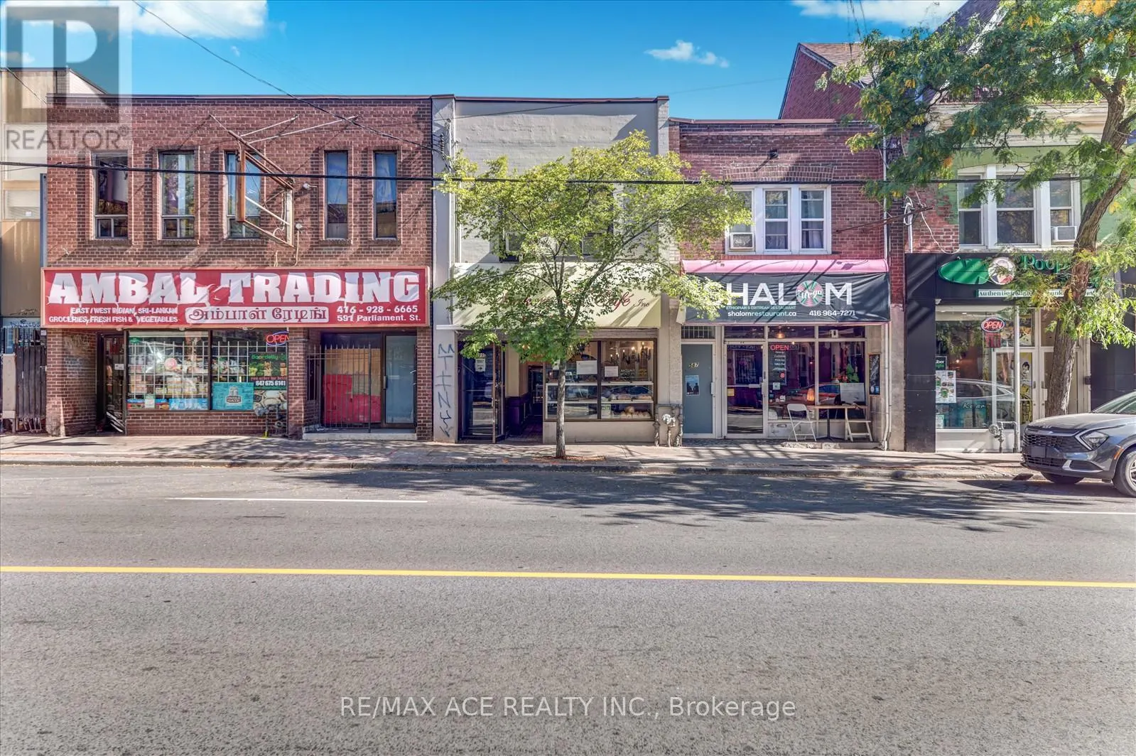 589 PARLIAMENT STREET E