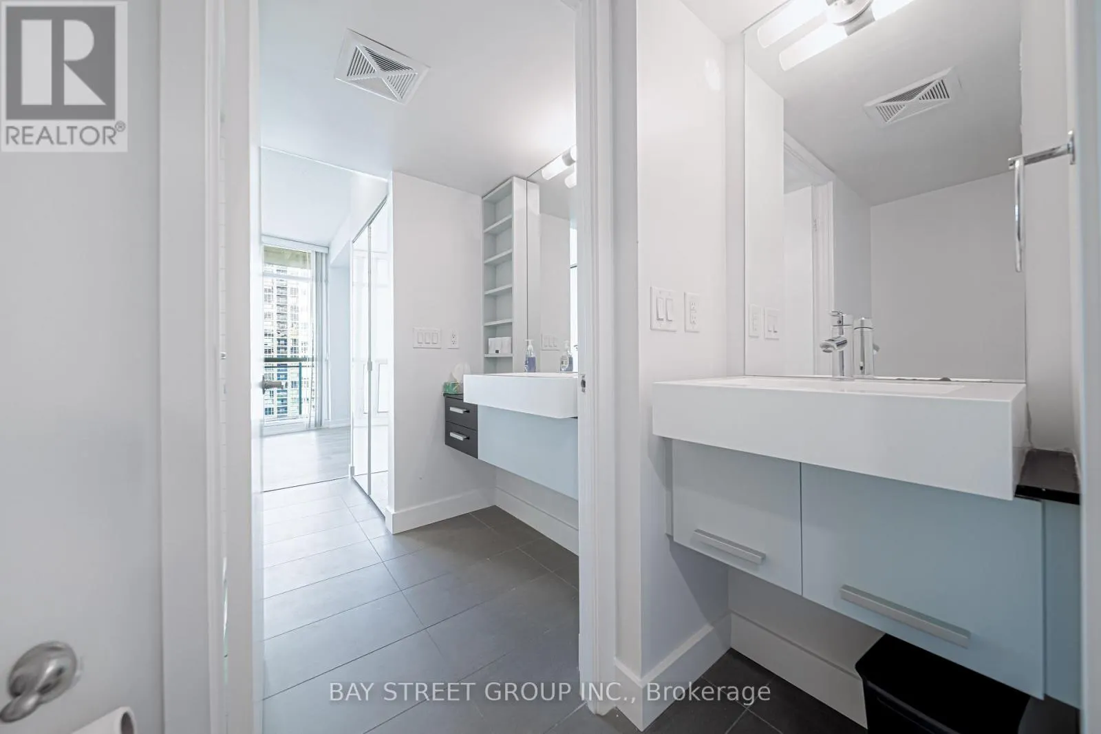 2807 - 38 DAN LECKIE WAY