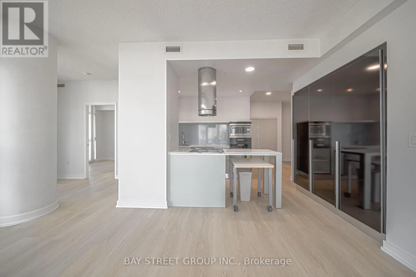 2807 - 38 DAN LECKIE WAY