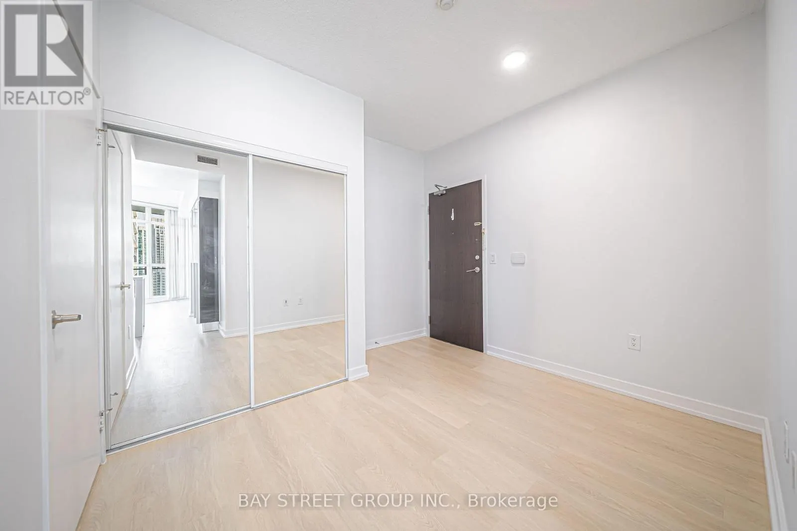 2807 - 38 DAN LECKIE WAY