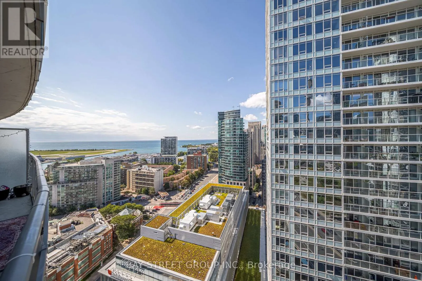 2807 - 38 DAN LECKIE WAY