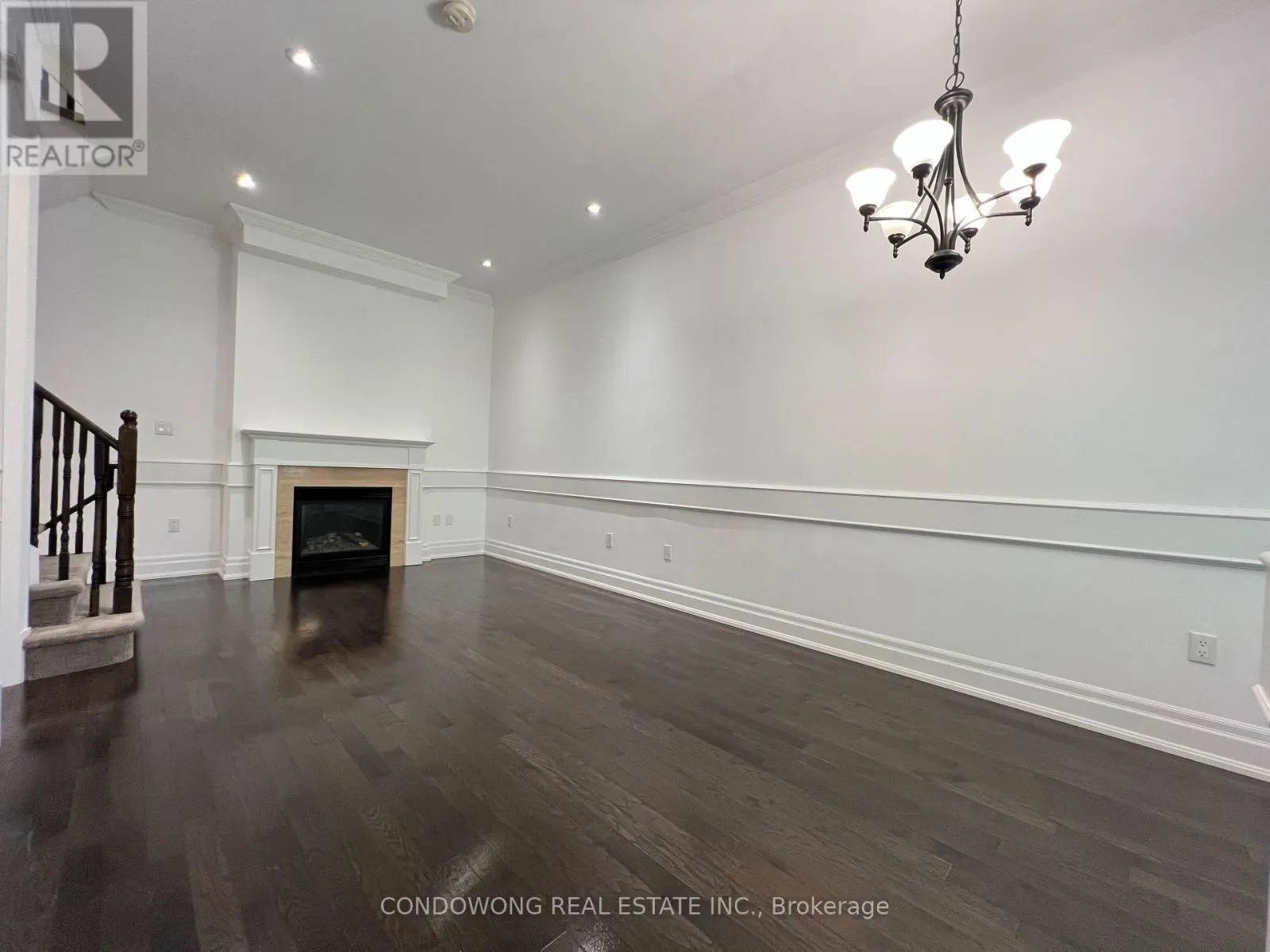 612 - 53 YORK MILLS ROAD