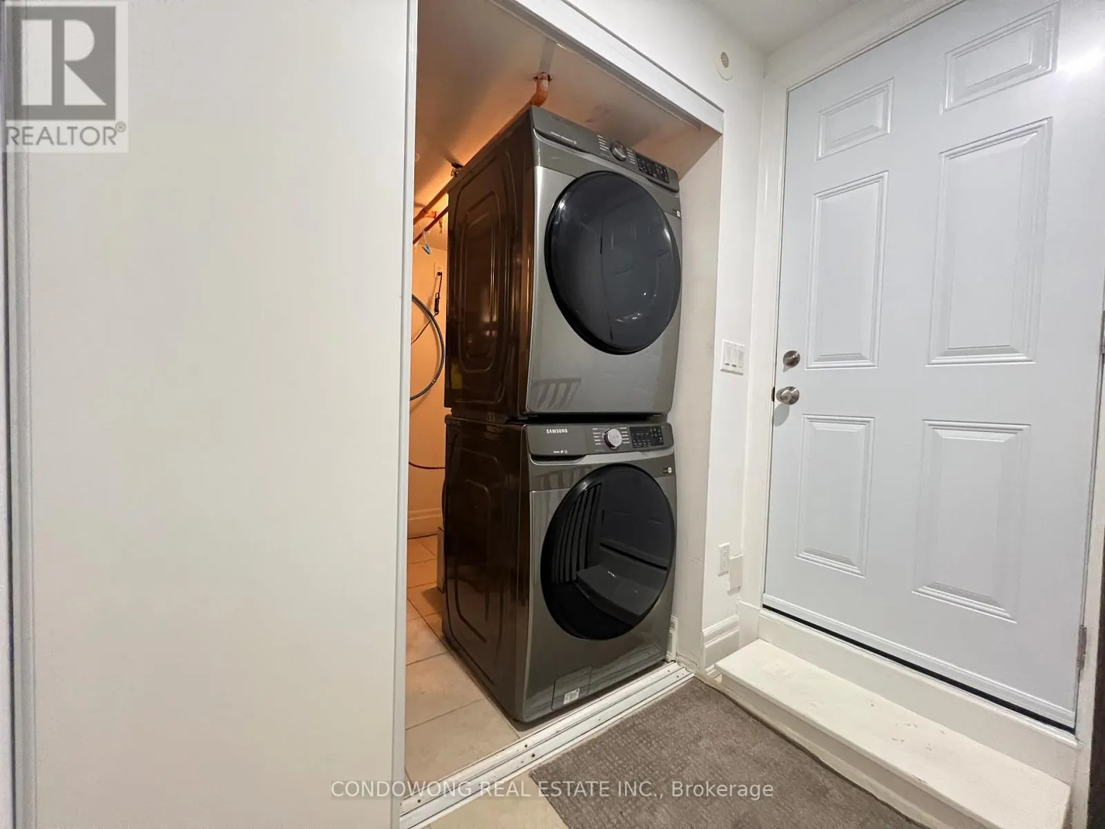 612 - 53 YORK MILLS ROAD