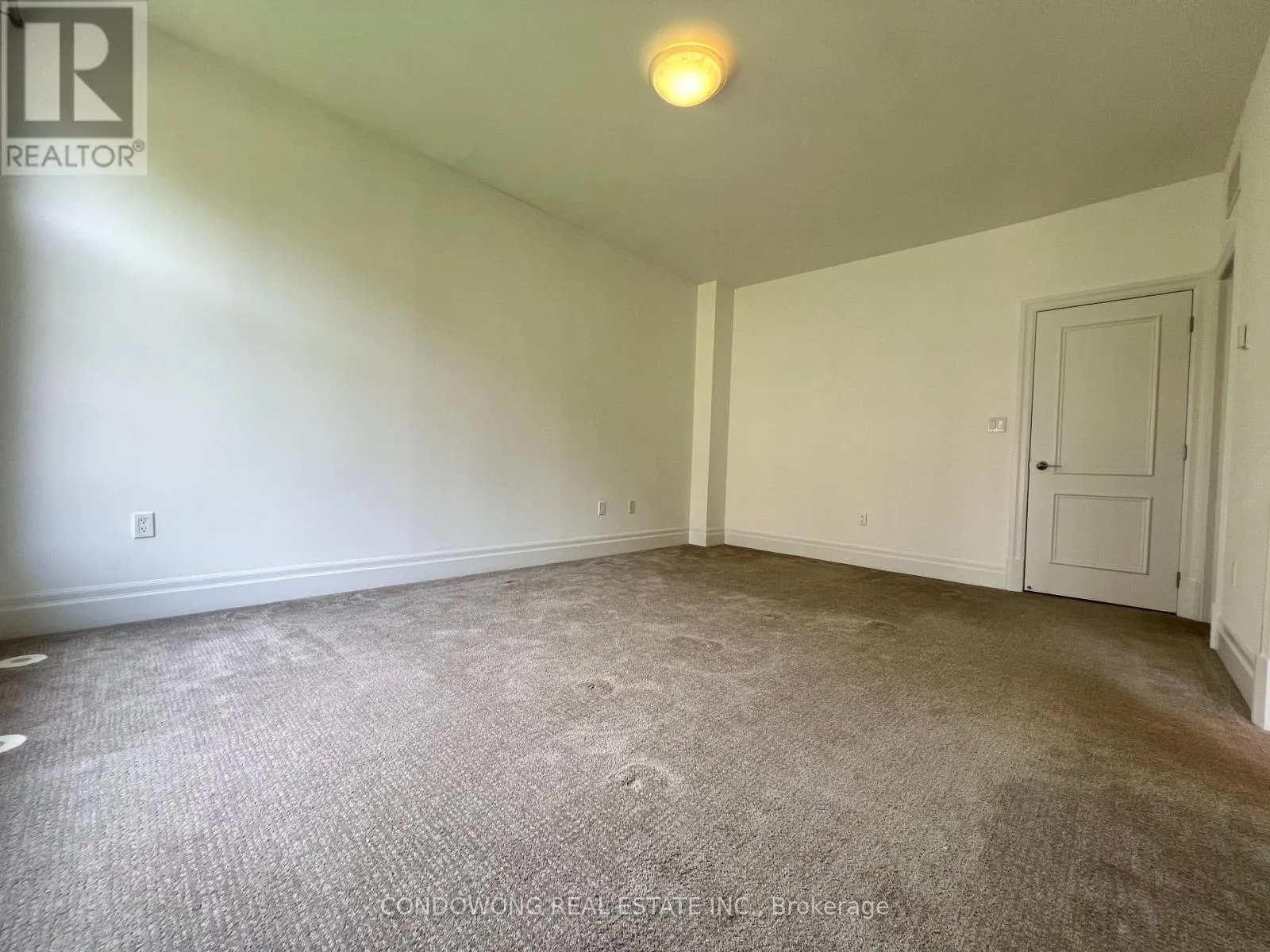 612 - 53 YORK MILLS ROAD