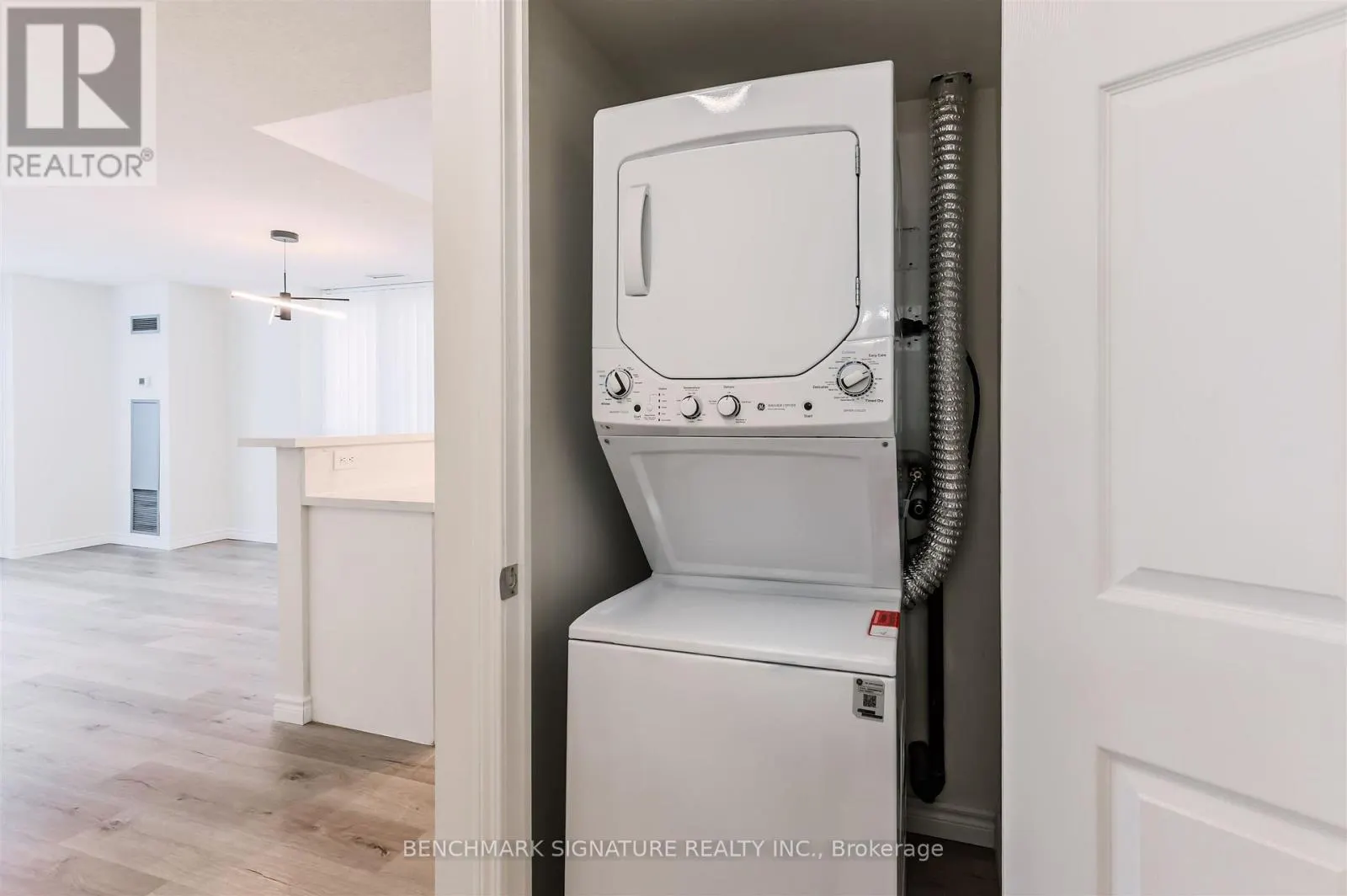 201 - 20 OLIVE AVENUE