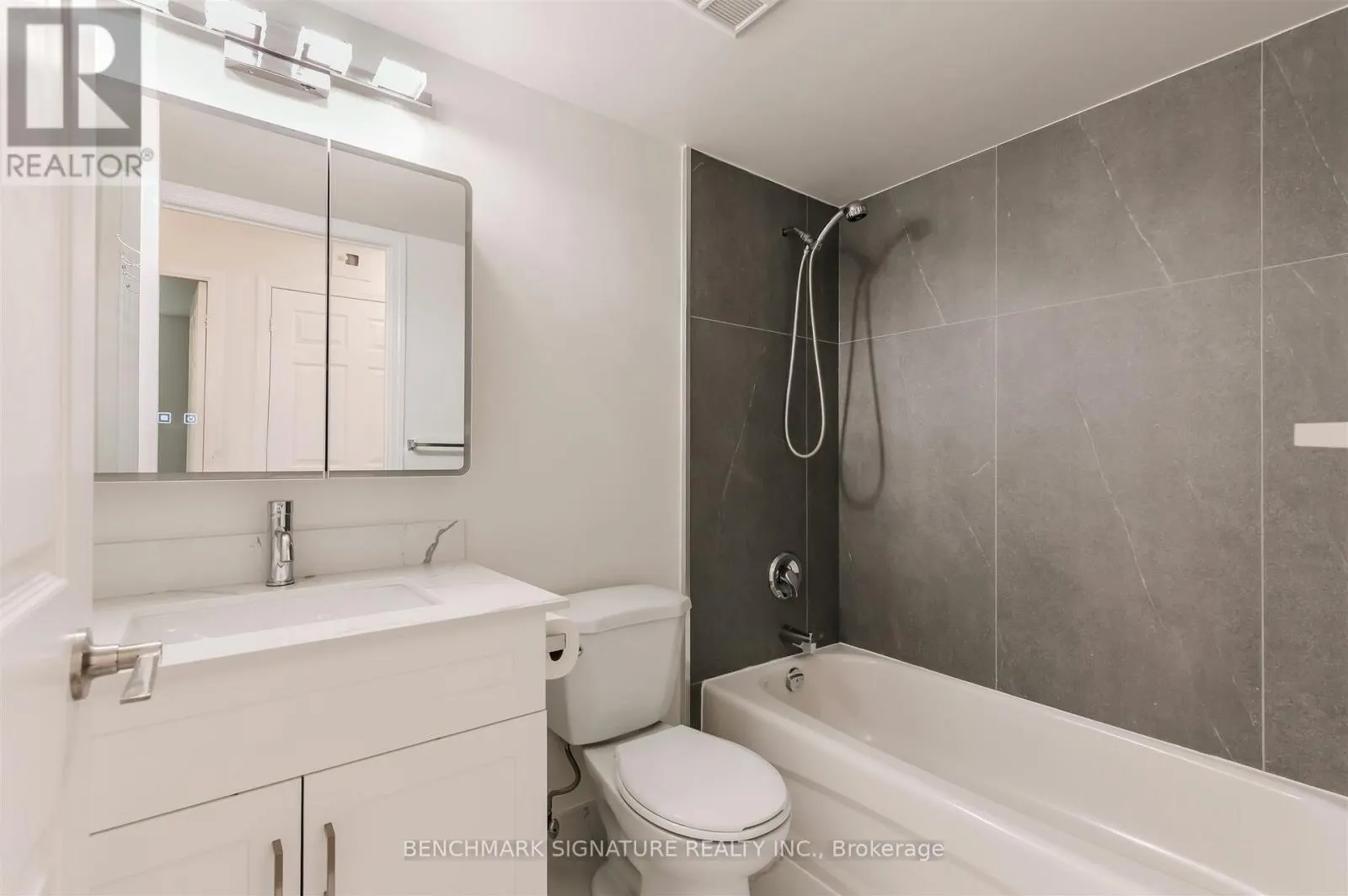 201 - 20 OLIVE AVENUE