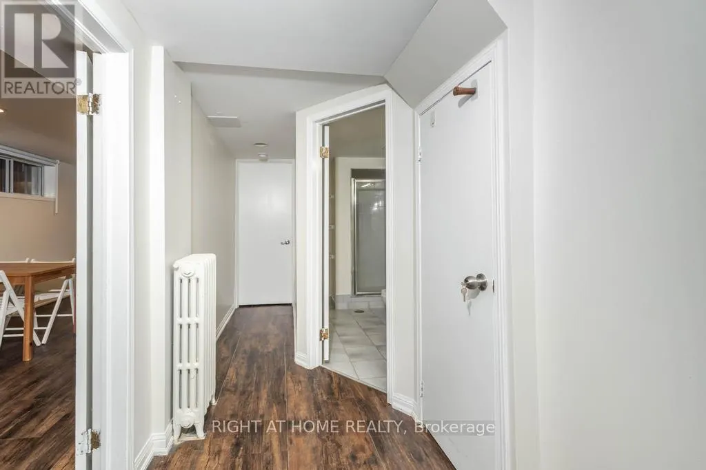 LOWER - 494 NORTHCLIFFE BOULEVARD