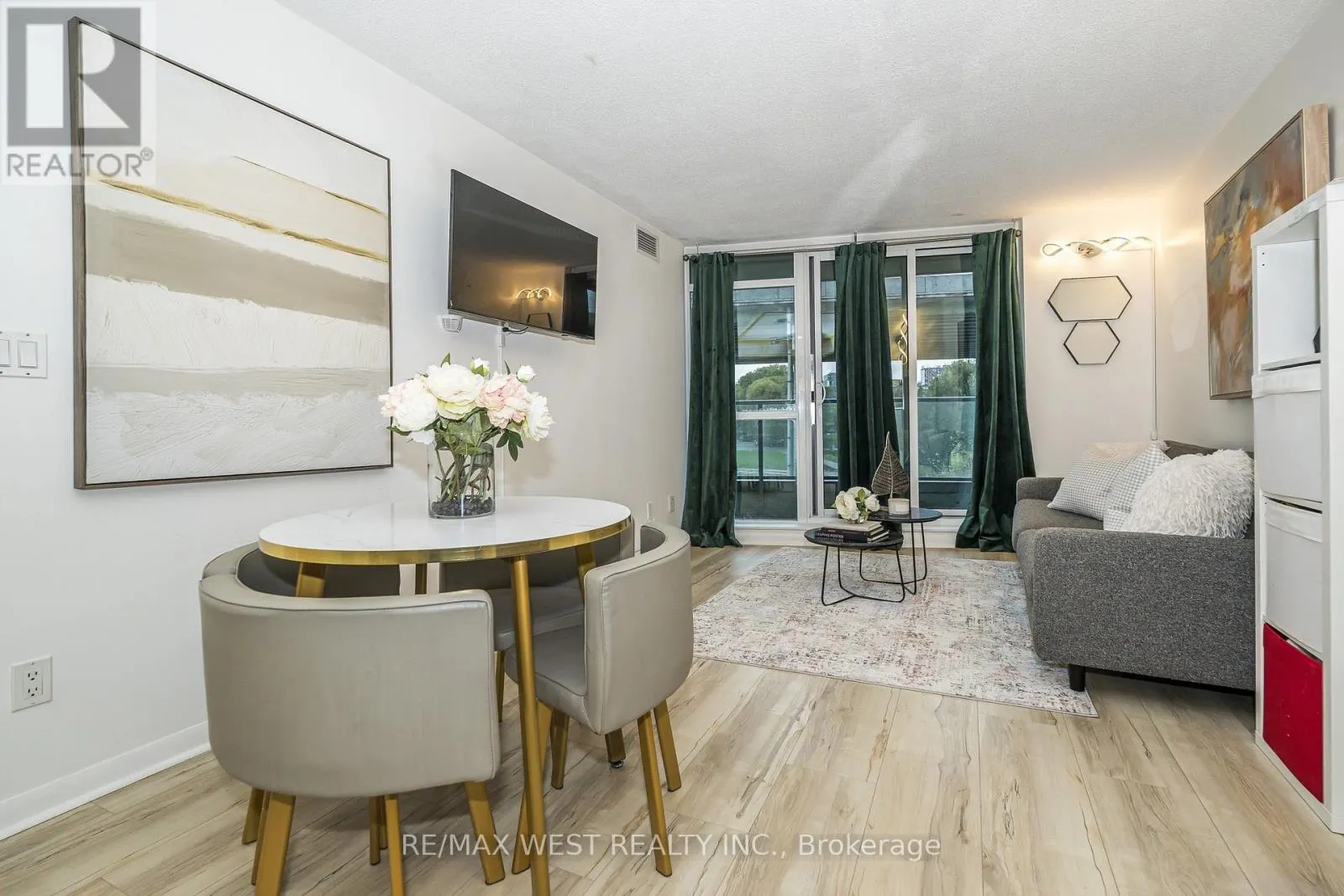 465 - 209 FORT YORK BOULEVARD