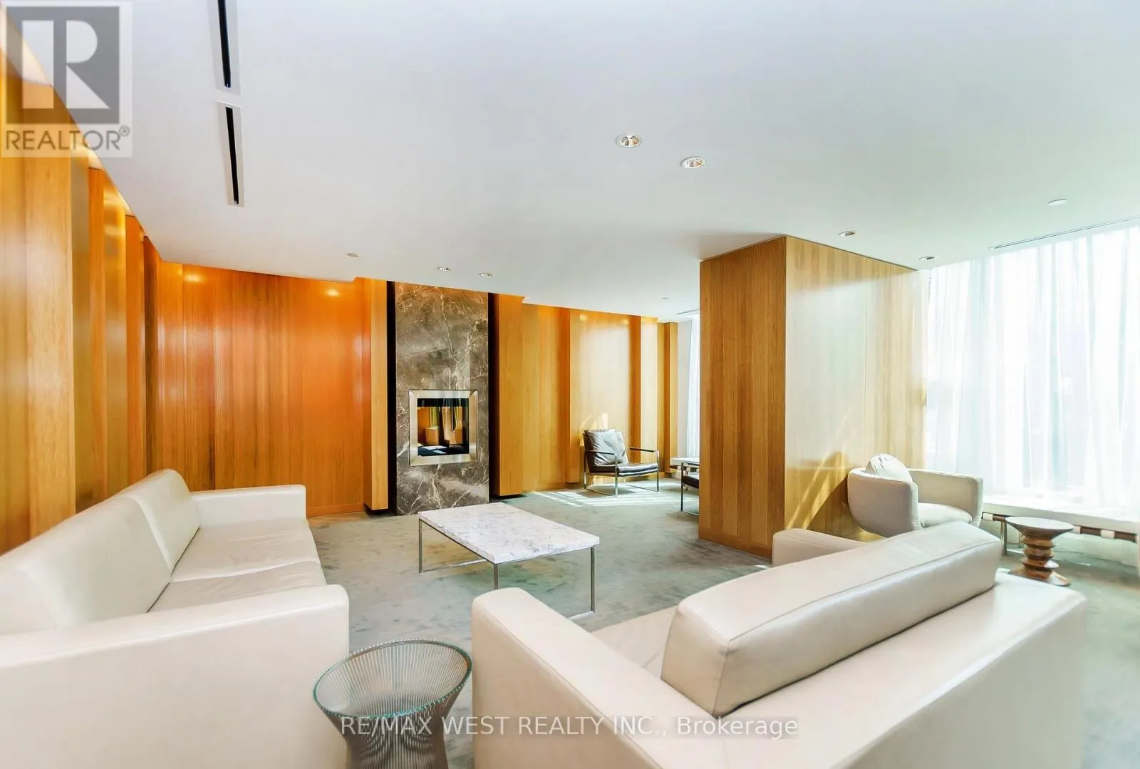 465 - 209 FORT YORK BOULEVARD