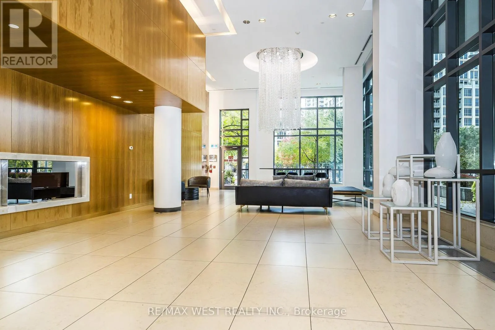 465 - 209 FORT YORK BOULEVARD