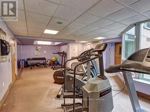 921 - 109 FRONT STREET E