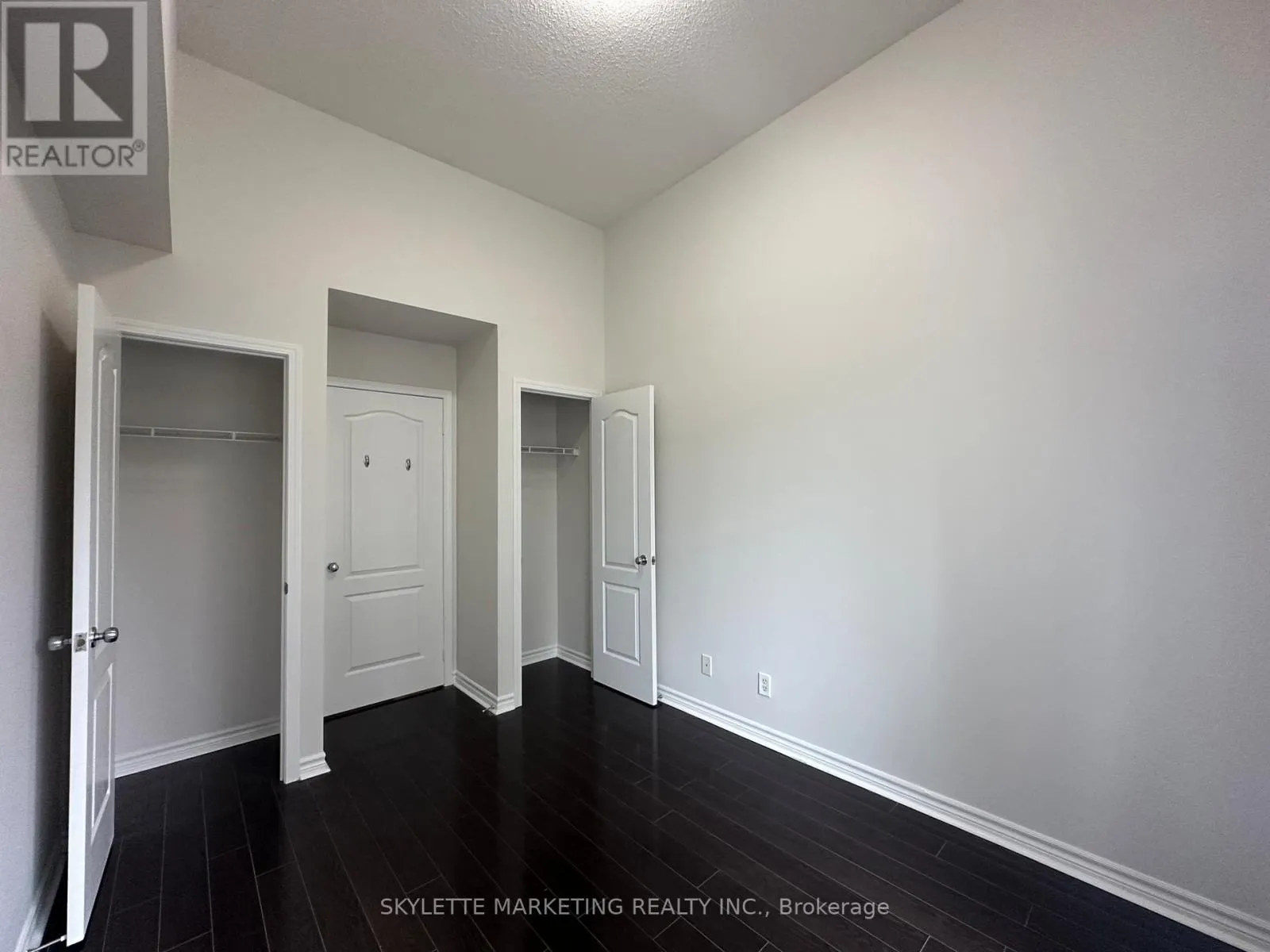 GV216 - 8 REAN DRIVE