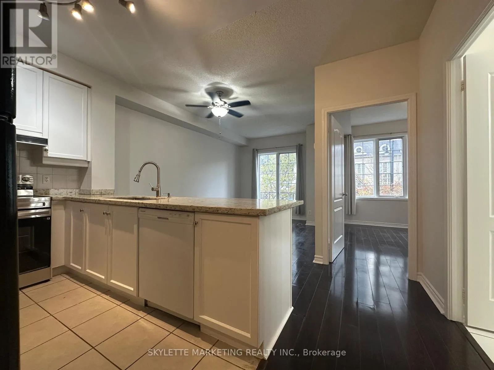 GV216 - 8 REAN DRIVE