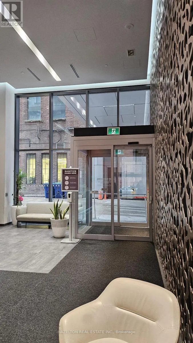 812 - 60 COLBORNE STREET