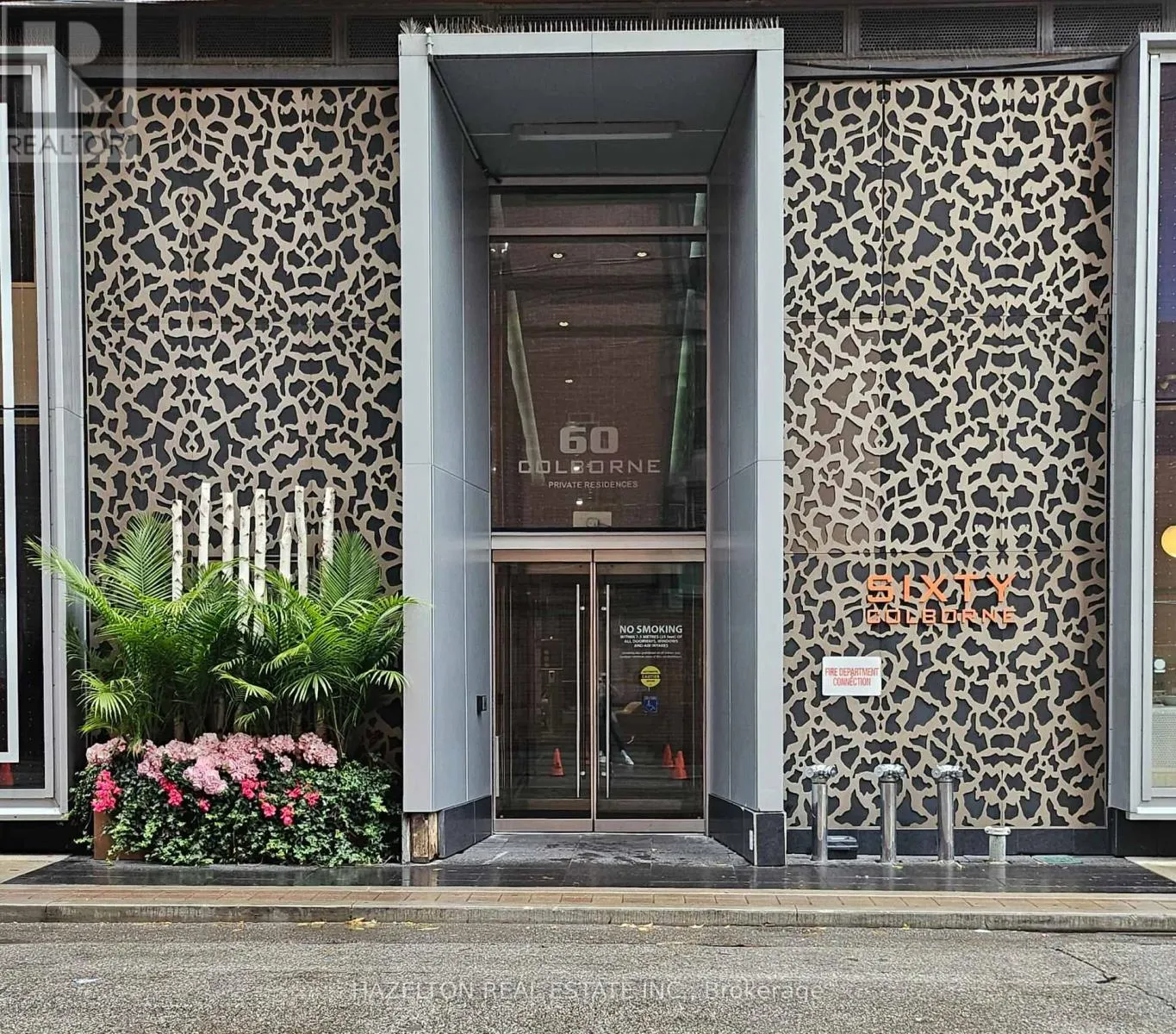 812 - 60 COLBORNE STREET