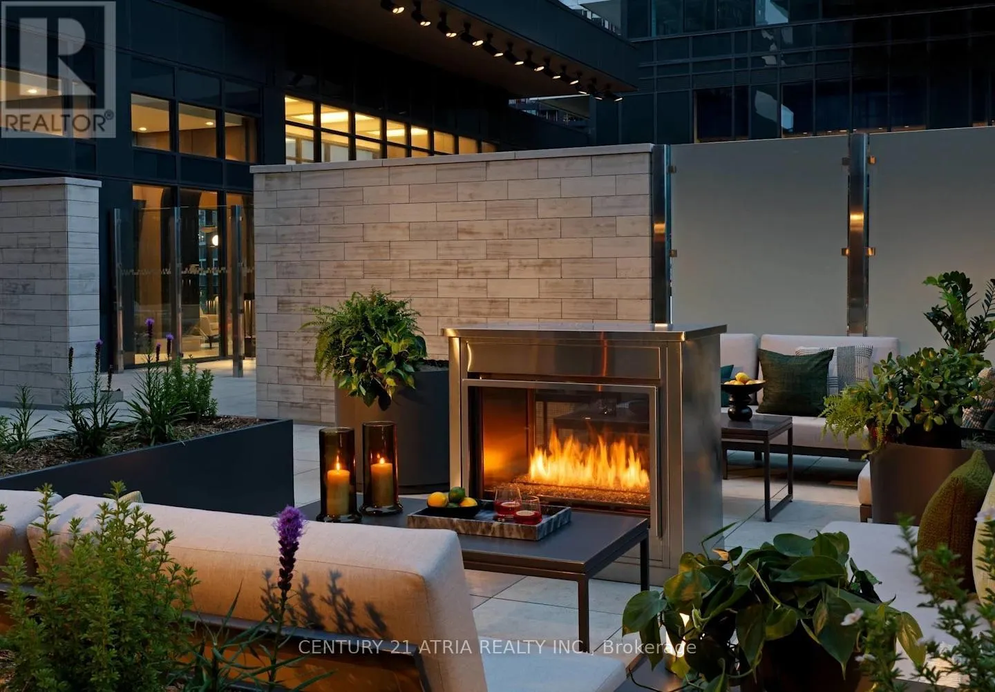 30 INN ON THE PARK DRIVE