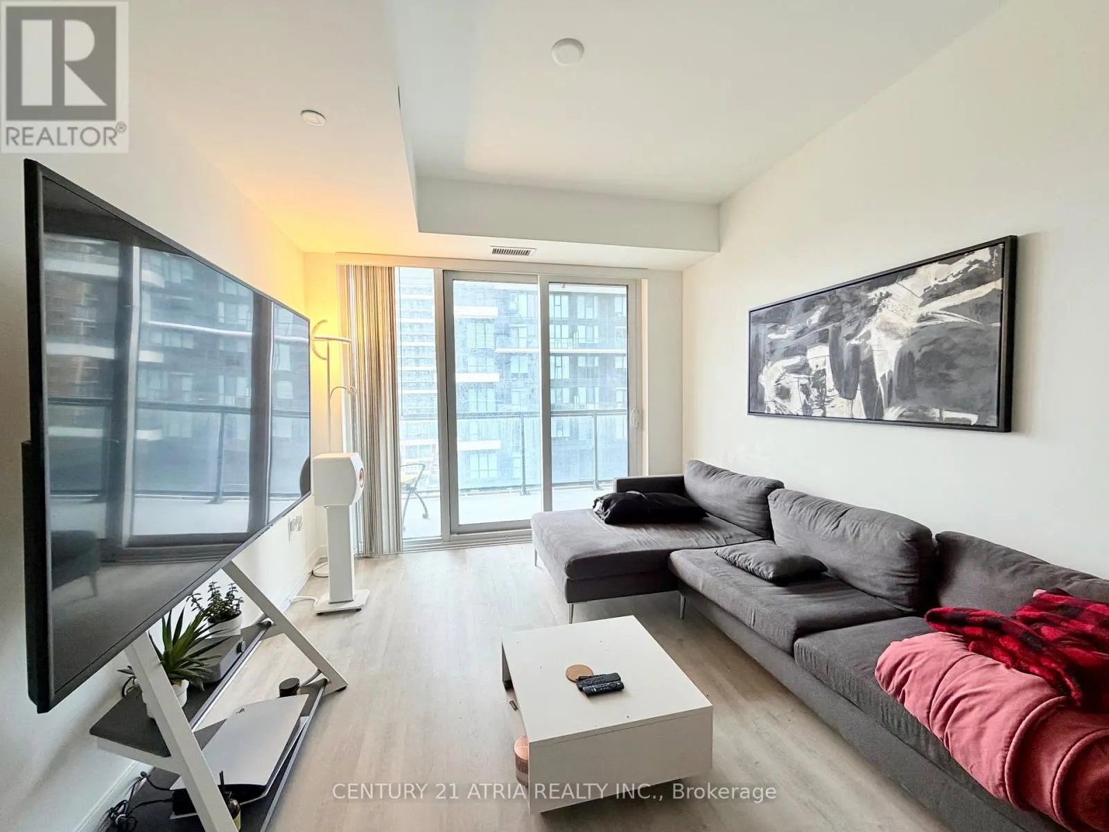 30 INN ON THE PARK DRIVE