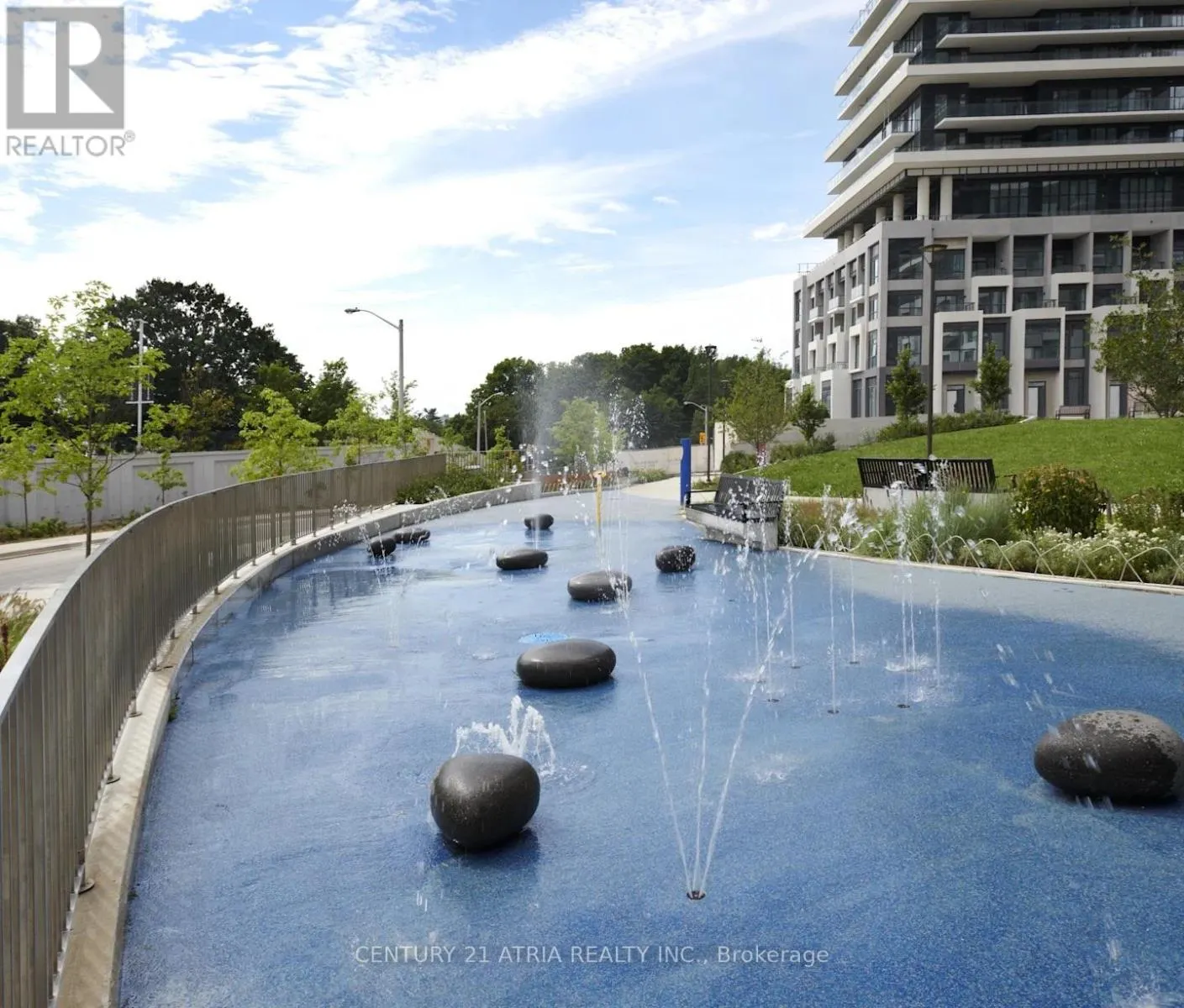 30 INN ON THE PARK DRIVE