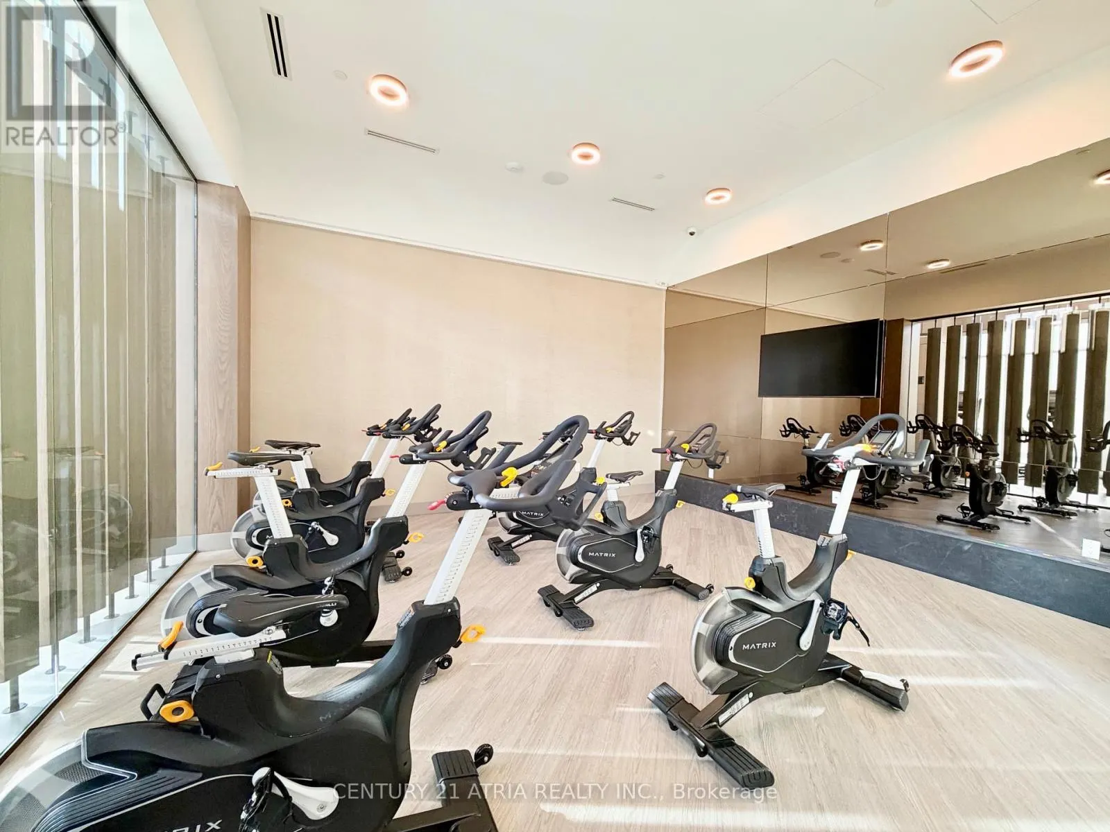 30 INN ON THE PARK DRIVE