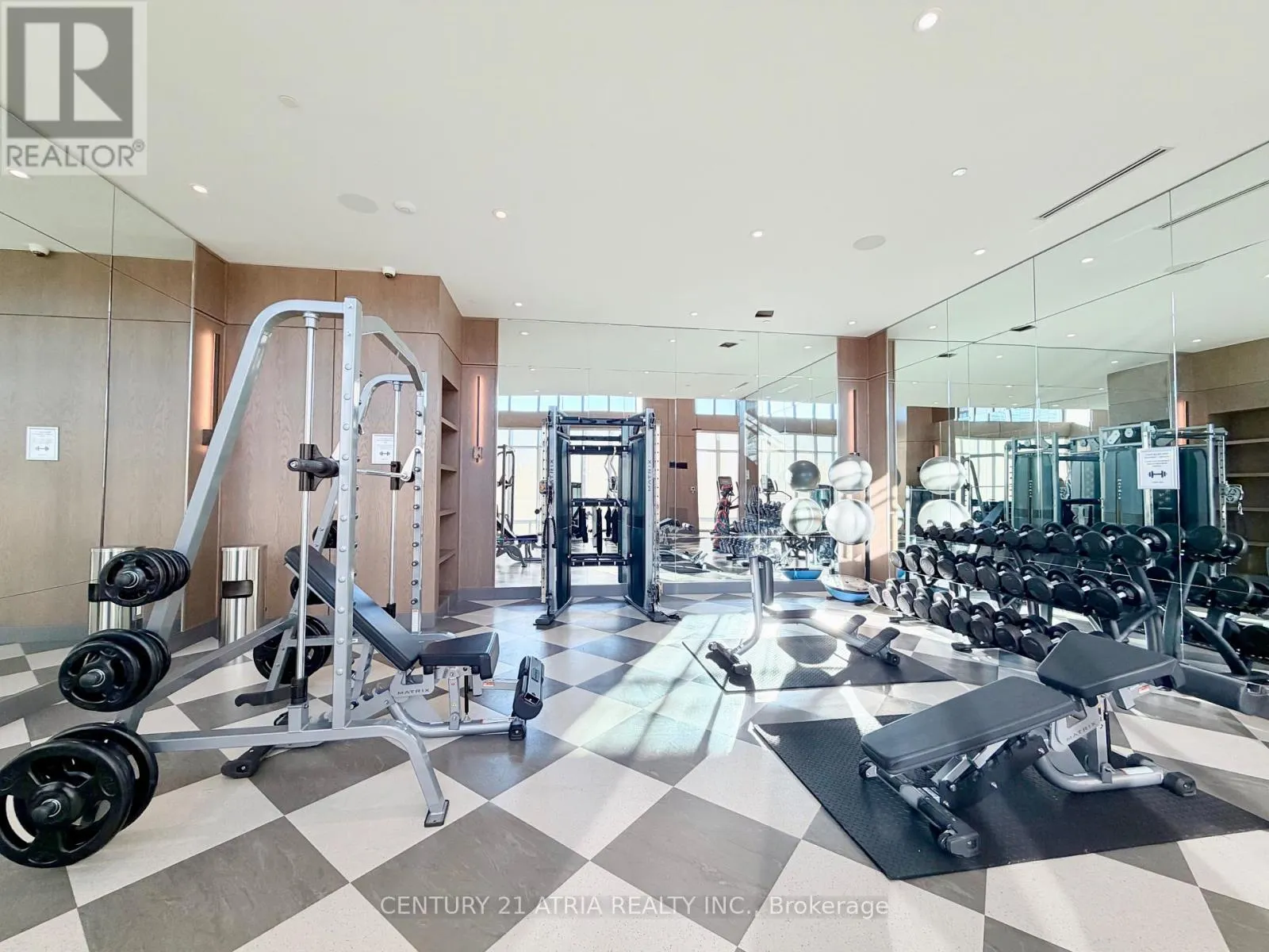 30 INN ON THE PARK DRIVE