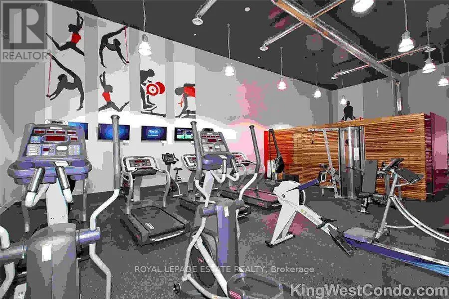 1028 - 1 SHAW STREET