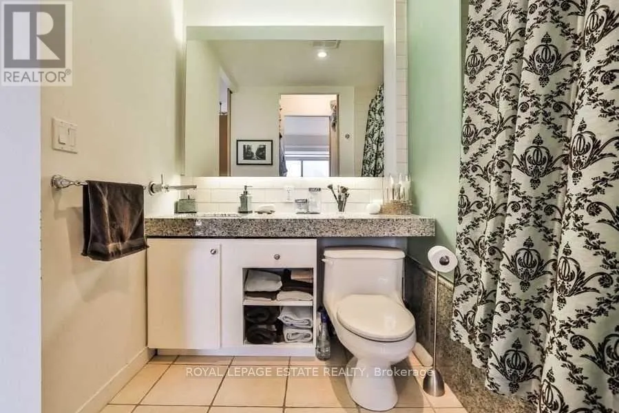 1028 - 1 SHAW STREET