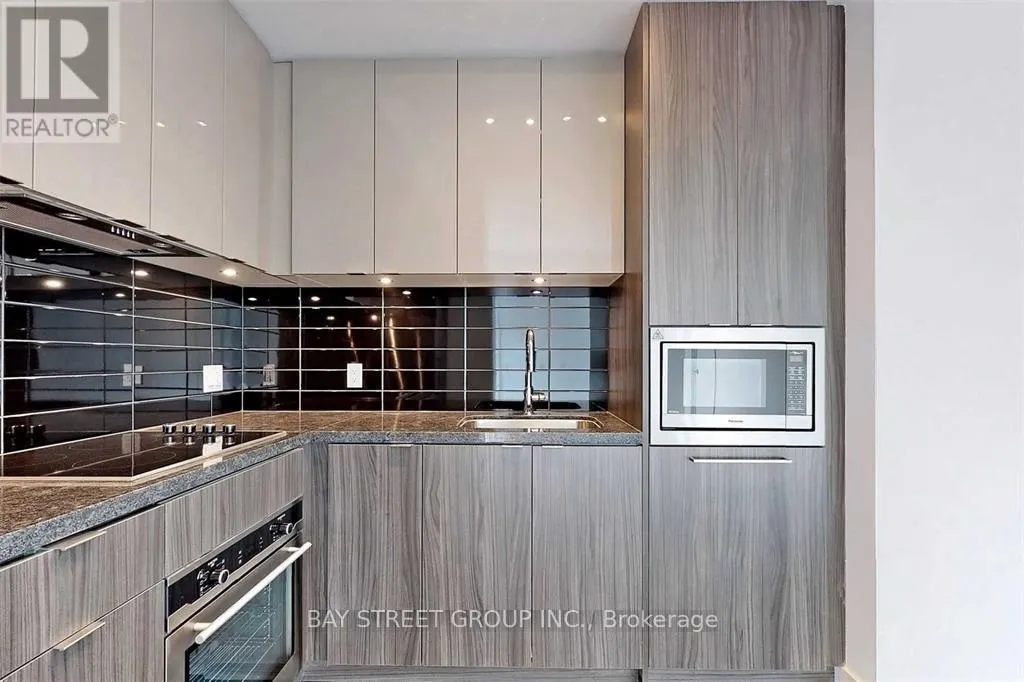 3911 - 125 BLUE JAYS WAY