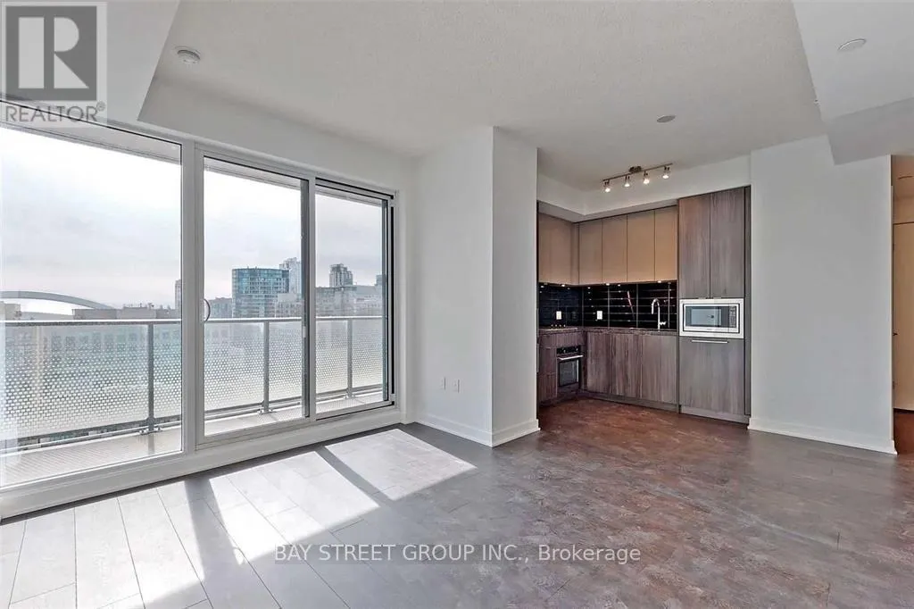 3911 - 125 BLUE JAYS WAY