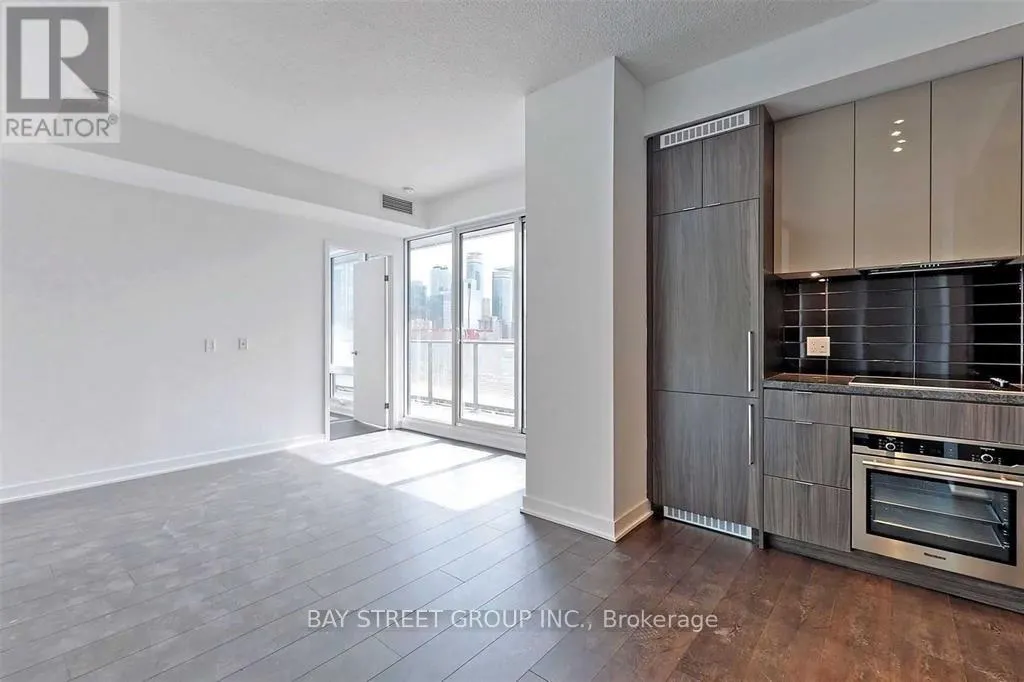 3911 - 125 BLUE JAYS WAY