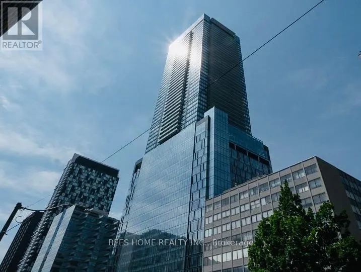 4703 - 488 UNIVERSITY AVENUE