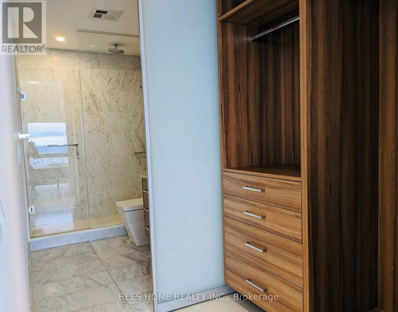 4703 - 488 UNIVERSITY AVENUE