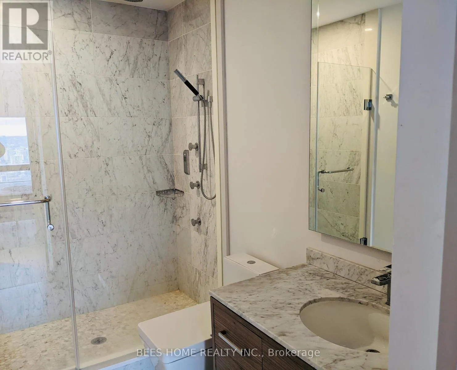 4703 - 488 UNIVERSITY AVENUE