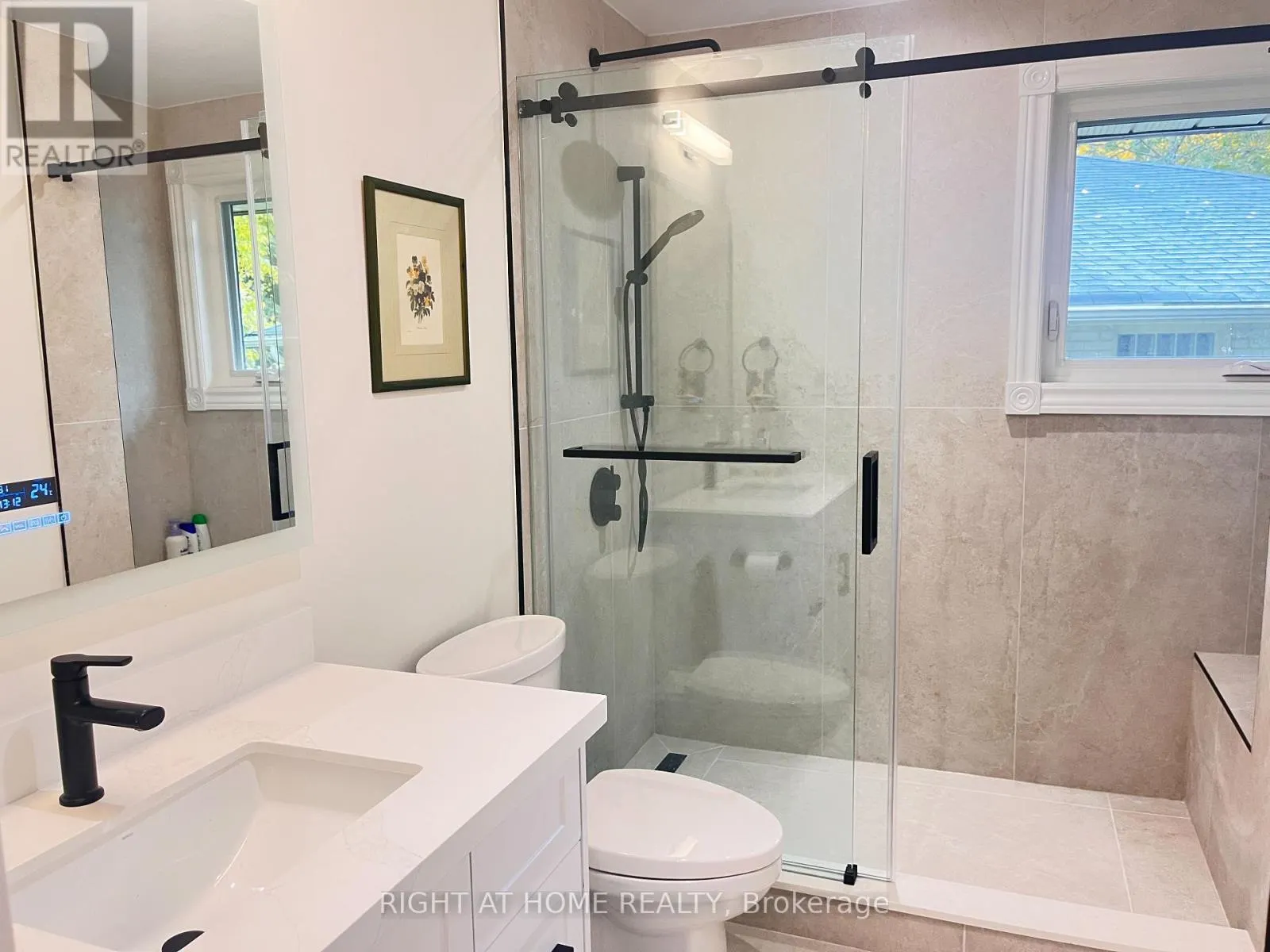 MAIN - 7 WARLOCK CRESCENT