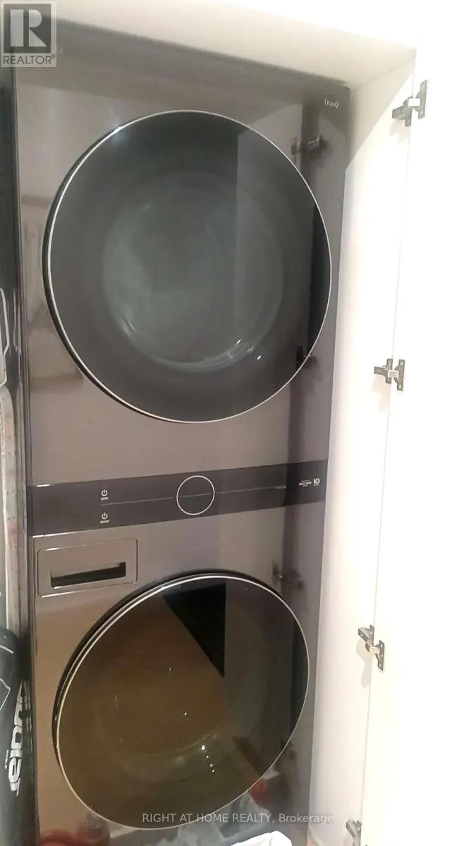 MAIN - 7 WARLOCK CRESCENT