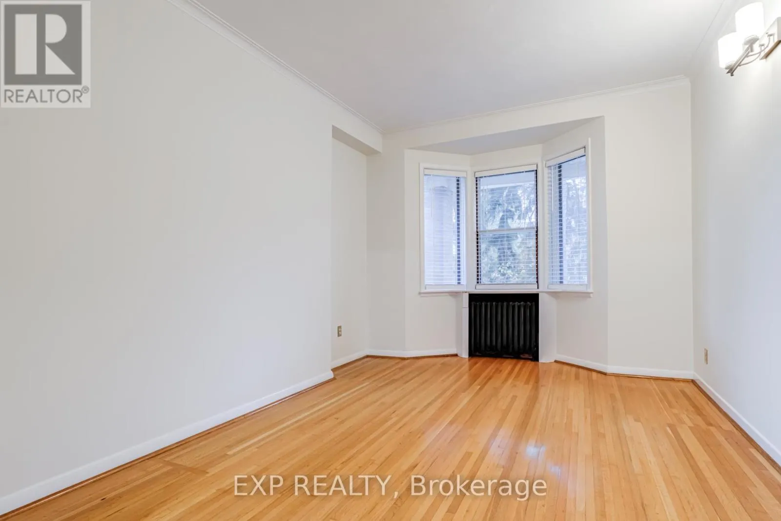 MAIN - 271 LAUDER AVENUE