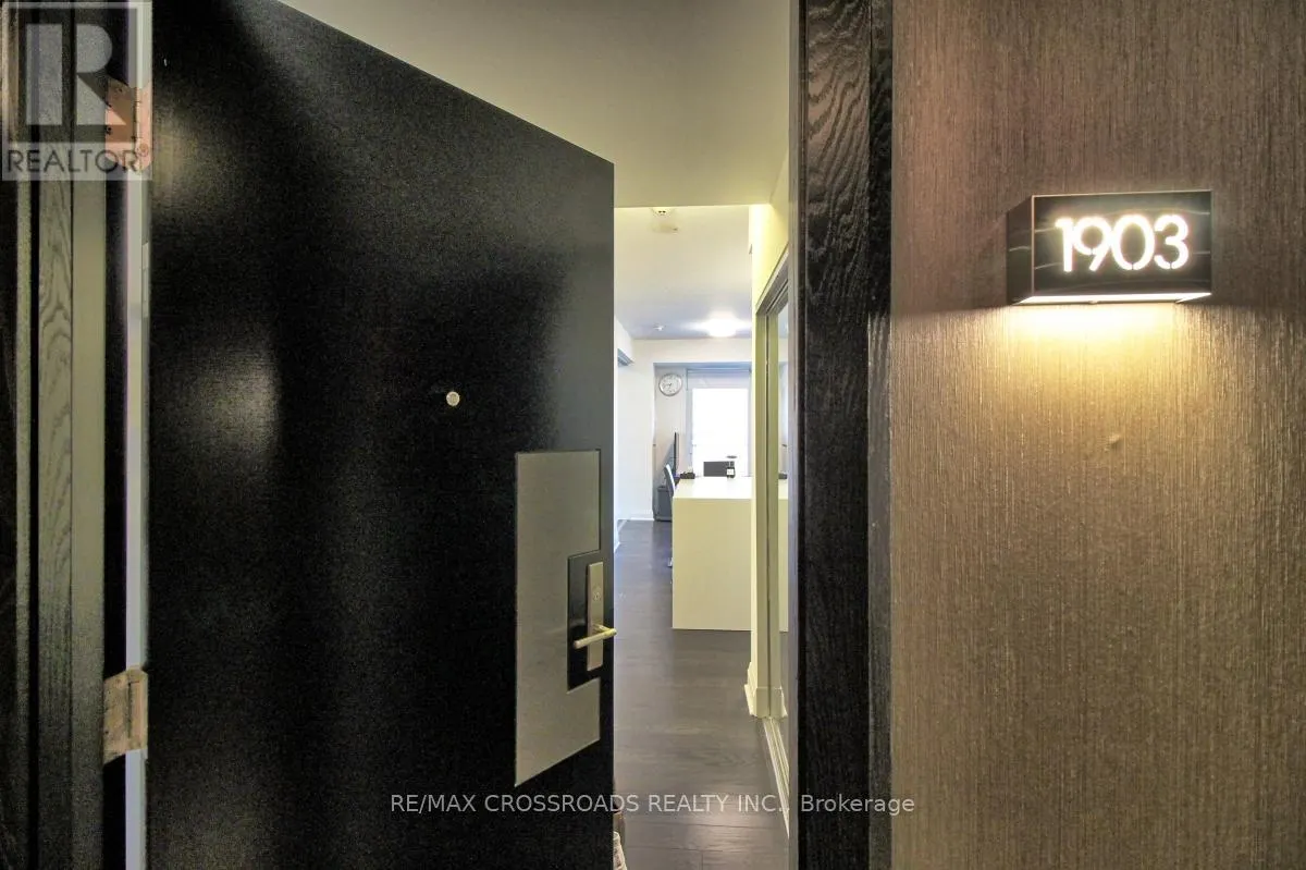 1903 - 1080 BAY STREET