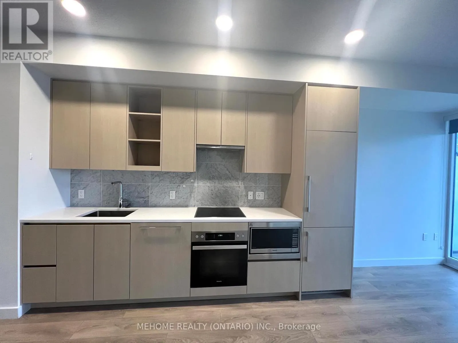 1608 - 95 MCMAHON DRIVE E