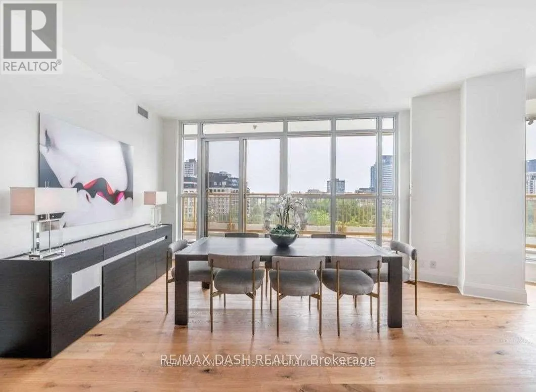 806 - 151 AVENUE ROAD