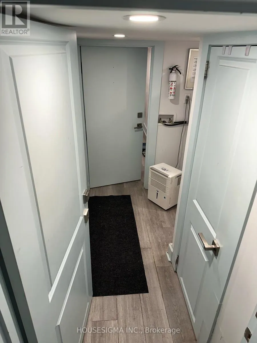 LOWER - 48 EUCLID AVENUE