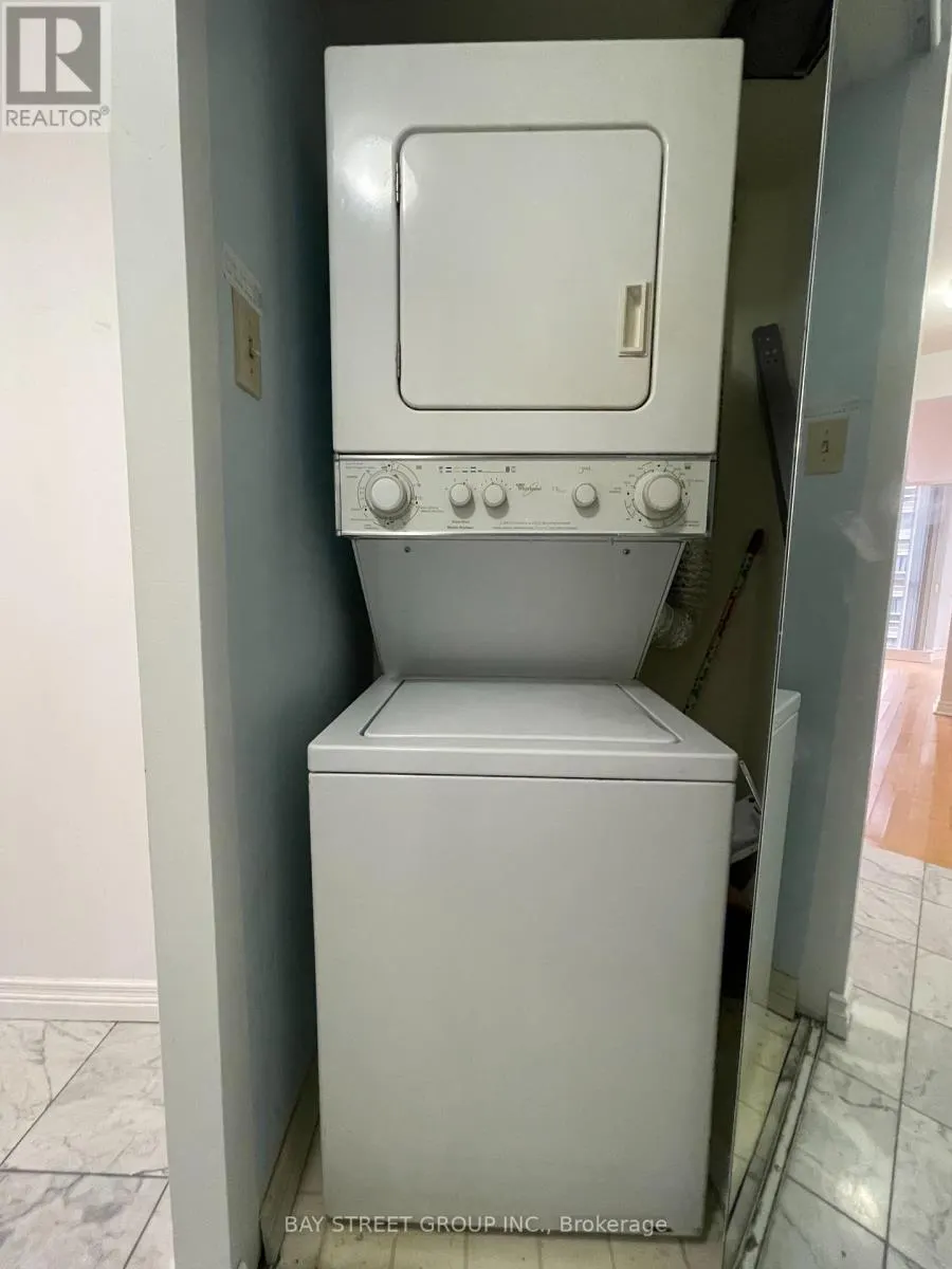 1910 - 736 BAY STREET