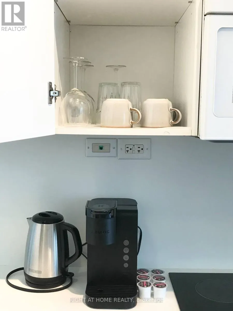 3303 - 15 ICEBOAT TERRACE