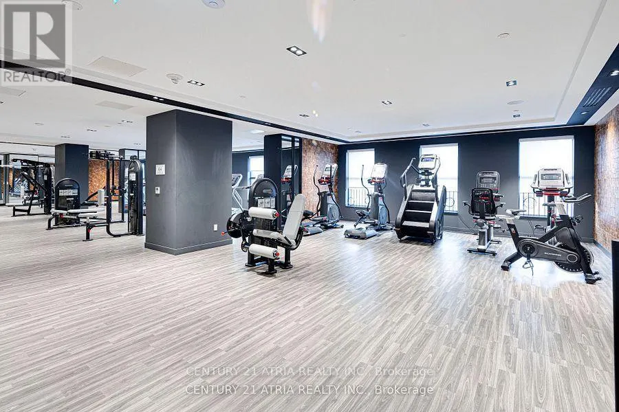 2215 - 82 DALHOUSIE STREET