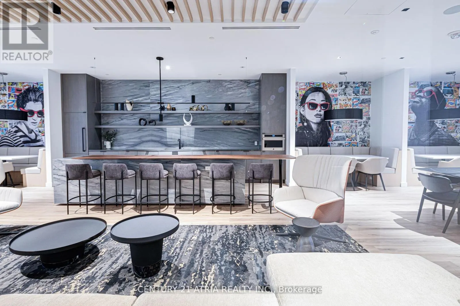 2215 - 82 DALHOUSIE STREET