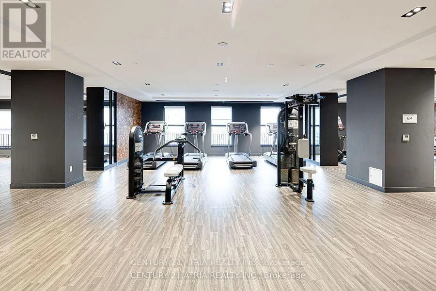 2215 - 82 DALHOUSIE STREET